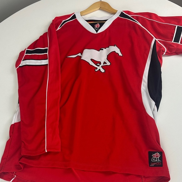 CFL Calgary Stampeders Red Jersey - Size XL - Picture 1 of 8